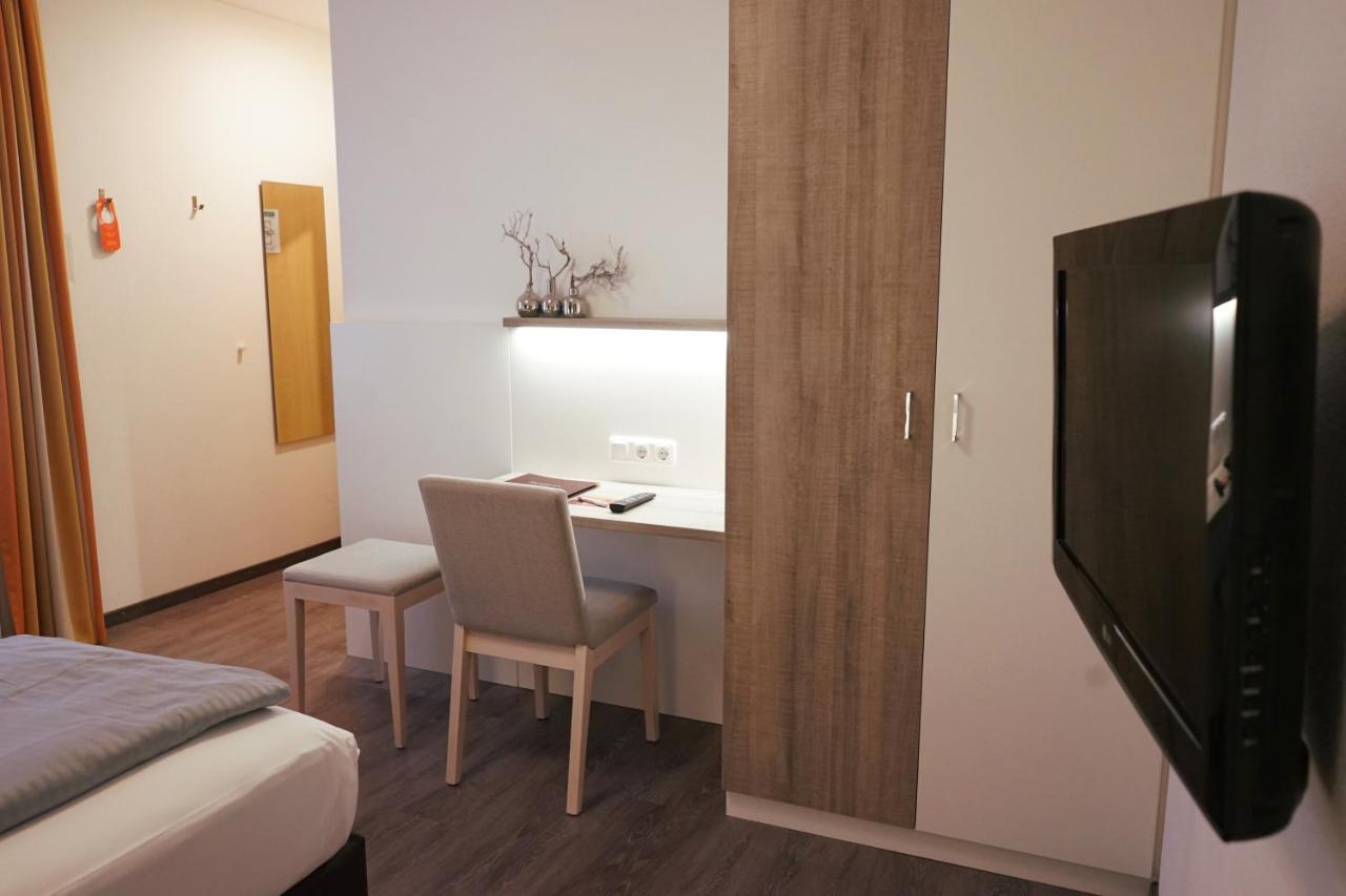 Hotel Am Ostpark Neubiberg Extérieur photo