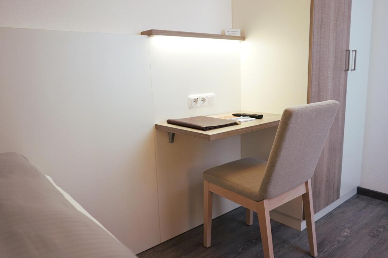 Hotel Am Ostpark Neubiberg Extérieur photo