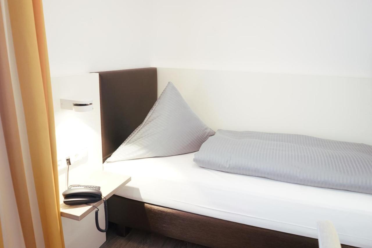 Hotel Am Ostpark Neubiberg Extérieur photo